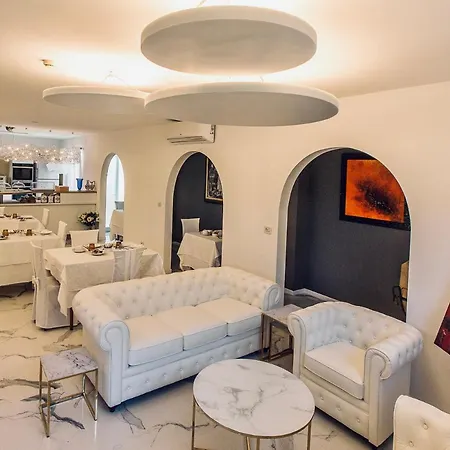 Meublè Tripoli 3* Grado