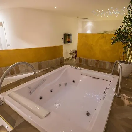 Meuble Tripoli Hotel