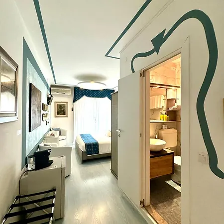 Отель Meuble Tripoli 3*