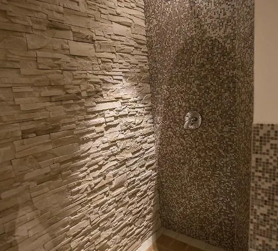 Meuble Tripoli Szálloda