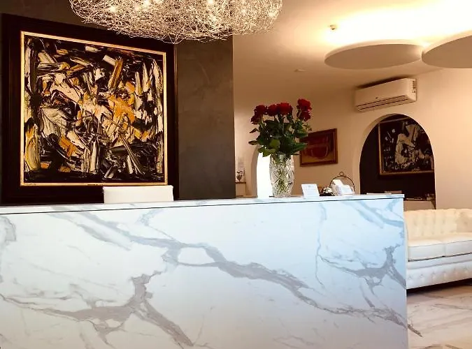 Meuble Tripoli Szálloda 3*