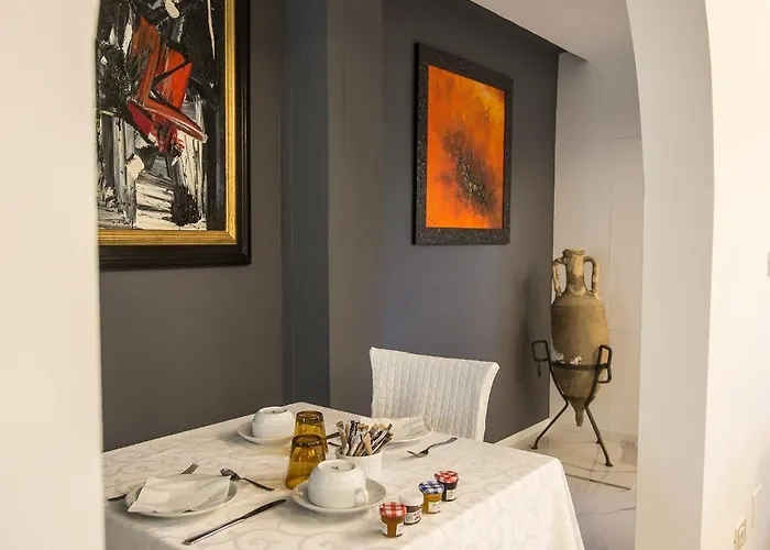 Meuble Tripoli Szálloda 3*