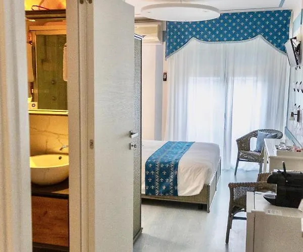 Szálloda Meuble Tripoli 3*